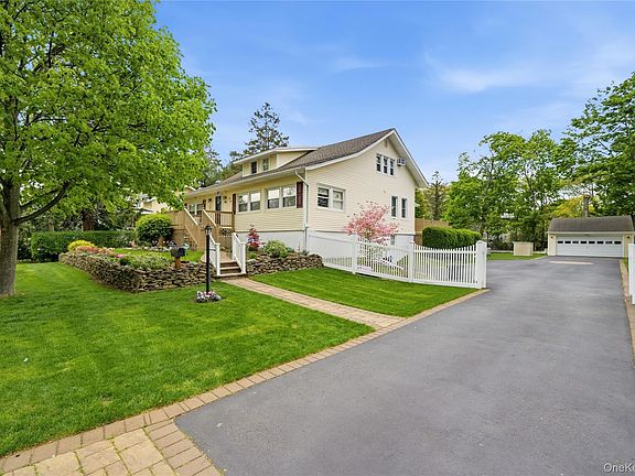 3rd image of 414 Potter Boulevard