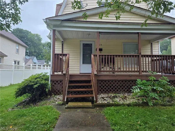 419 Myrtle St, Ravenna, OH 44266