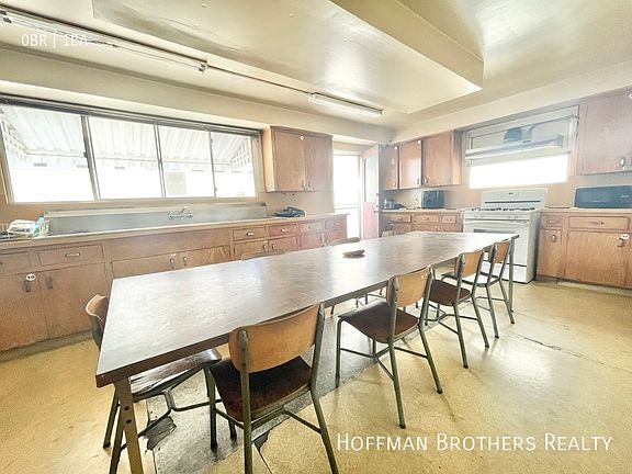 5th image of 933 Grattan St #110A