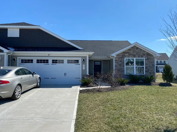 221 Kiawah Dr, Whiteland, IN 46184