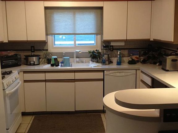 4th image of 1168 Roanoke Dr