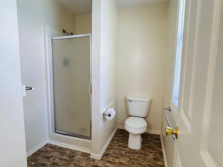 204 Howard St — Photo 20