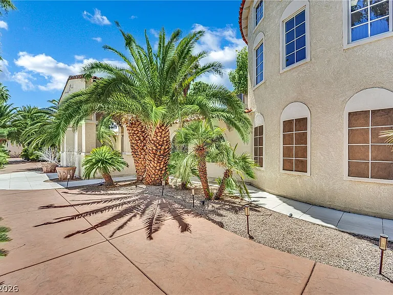 1250 Shadow Ln — Photo 45
