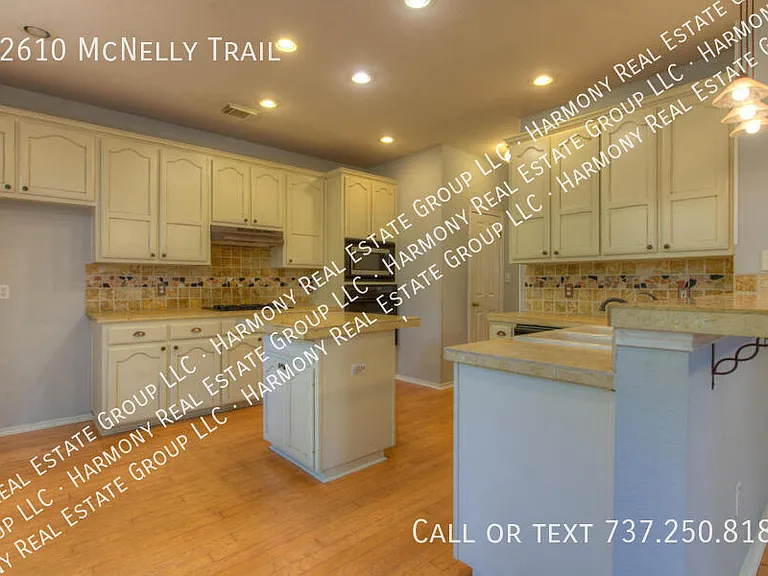 12610 McNelly Trl — Photo 7