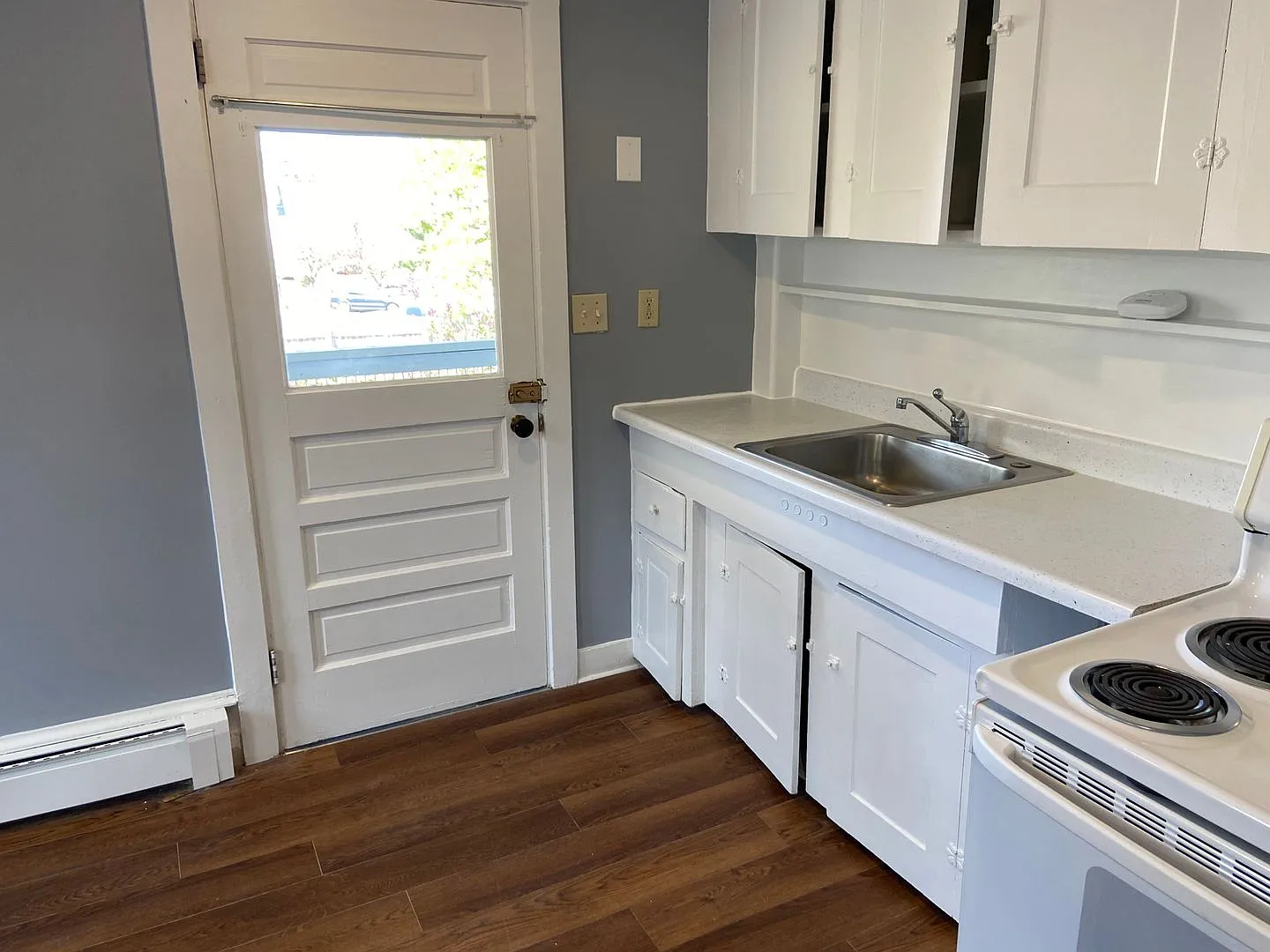 10-12 Lincoln Street — Photo 4