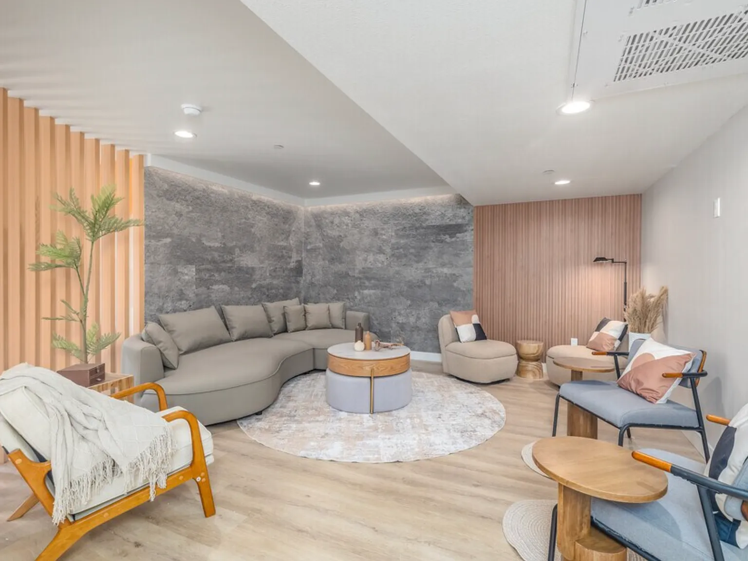 MIXC — Photo 3