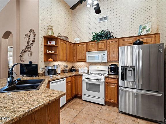 3rd image of 9624 E NACOMA Drive