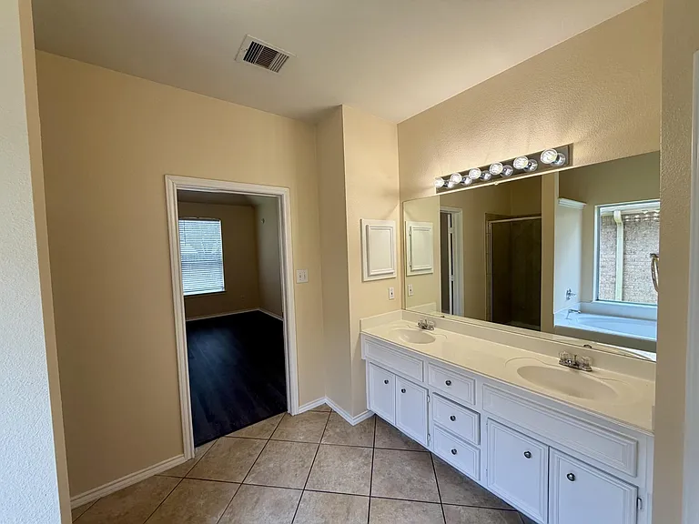 11306 Bright Canyon Ln — Photo 14