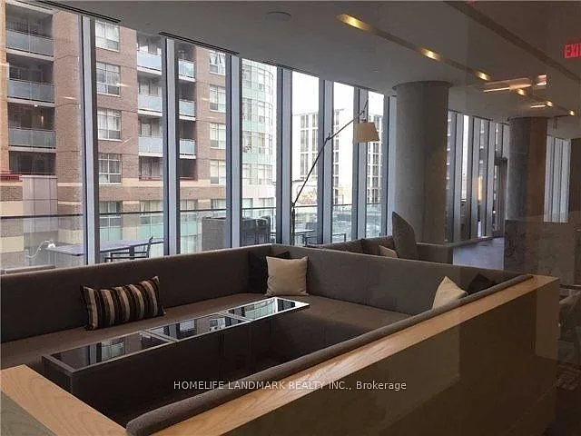 15 Grenville St #1601 — Photo 11