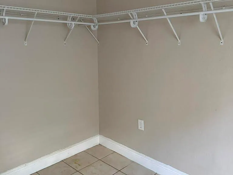 9519 Birmingham Dr — Photo 25