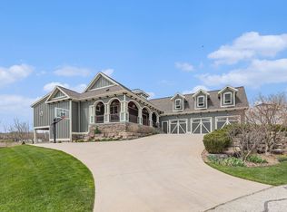 18029 Hammond Bay Dr, Spring Lake, MI 49456