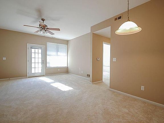 5th image of 813 E Summerfield Glen Cir #10