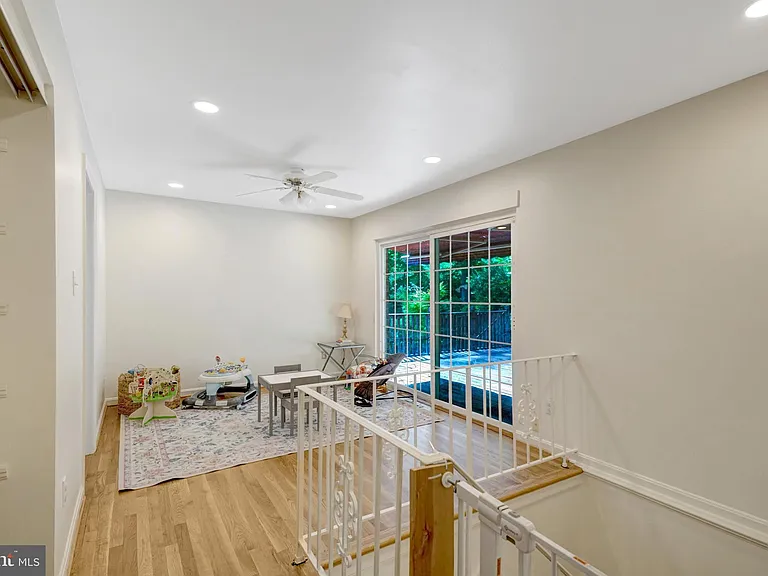 8527 Parliament Dr — Photo 20