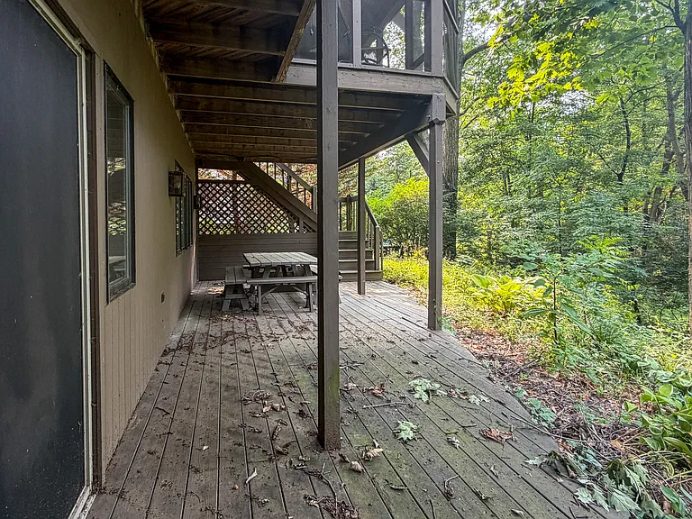 133 E Woods Dr — Photo 31