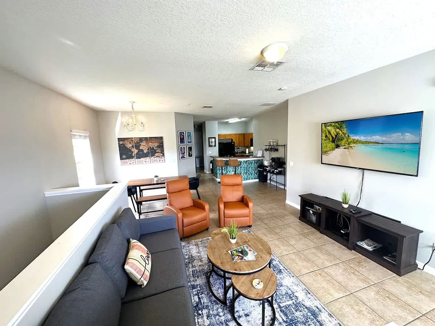 3 bed, 2.0 bath, 1420 sqft, $5,070 — Photo 4