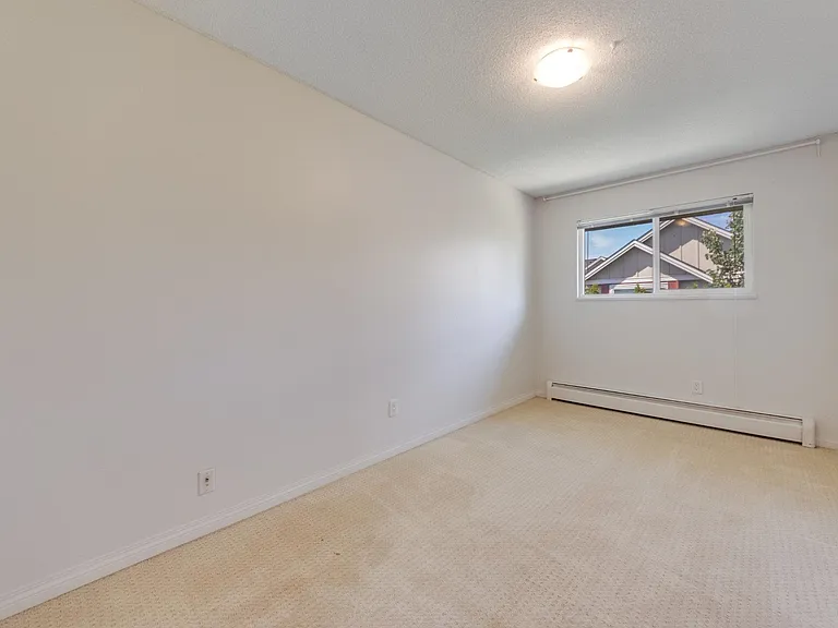 5191 Chetwynd Ave — Photo 24