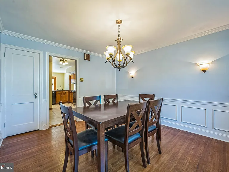 400 Walnut Ave — Photo 9