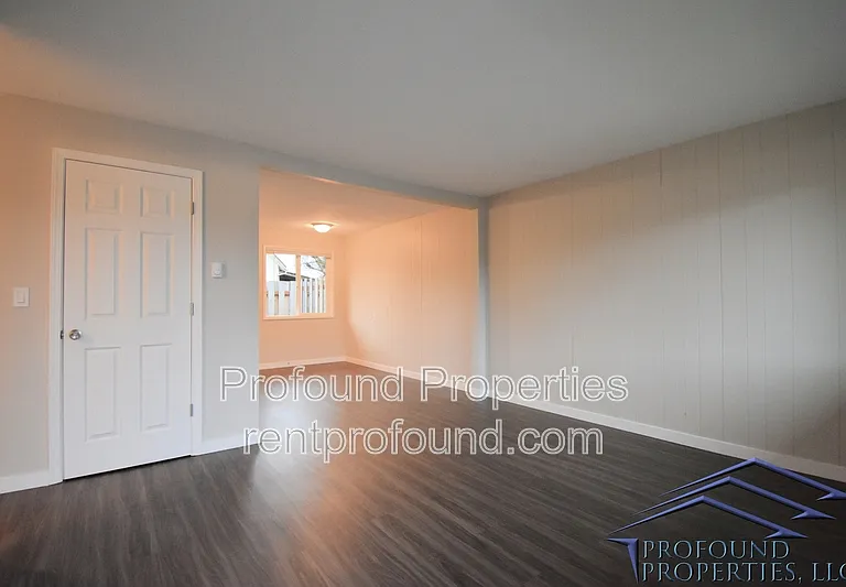 742 SE 13th Ave #B — Photo 2