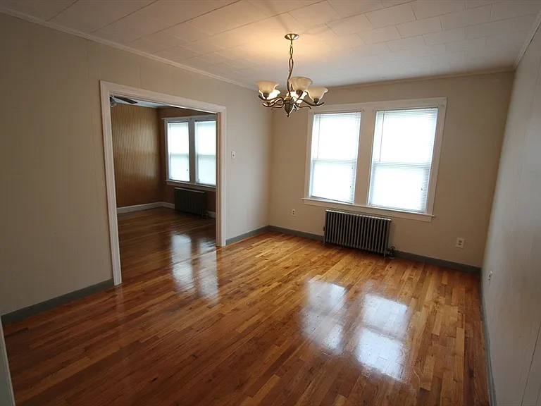 23 Saxon St #23 — Photo 6