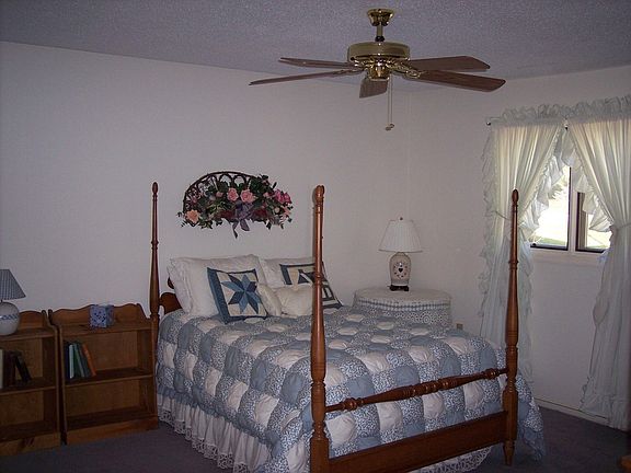 5th image of 1132 Pebble Dr