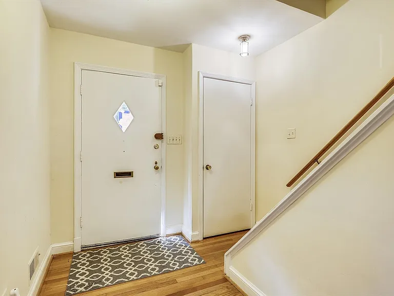 3303 Winnett Rd — Photo 30