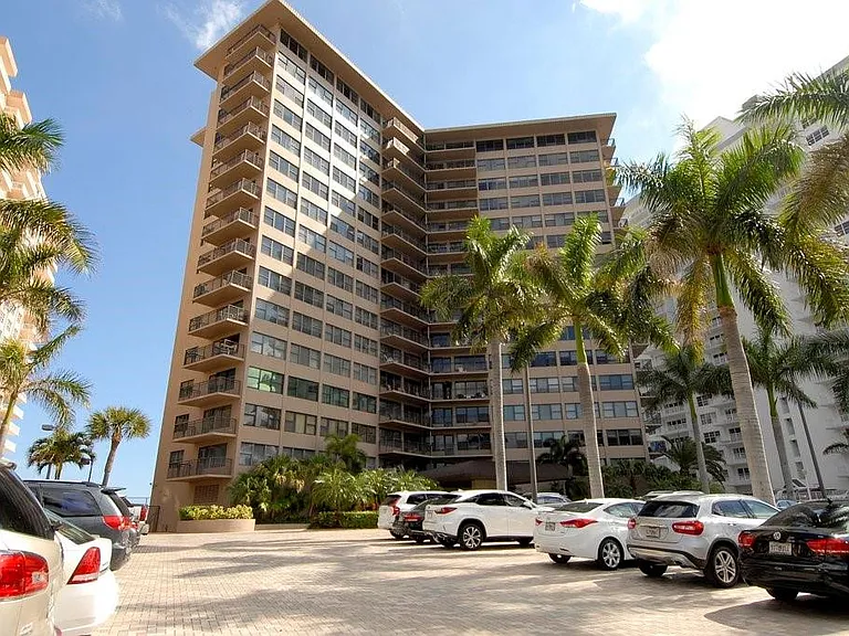 3800 Galt Ocean Dr #607 — Photo 25