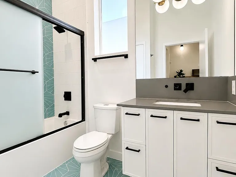 913 Duncan Ln #201 — Photo 12