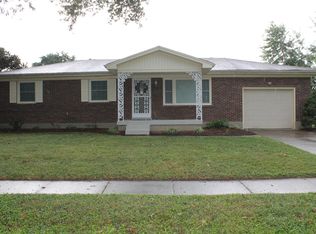 5316 Matterhorn Dr, Louisville, KY 40216