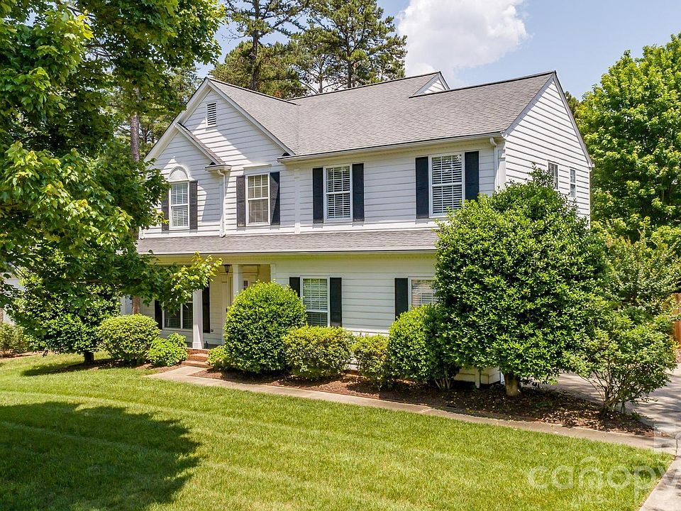 1st image of 107 Monterey Dr