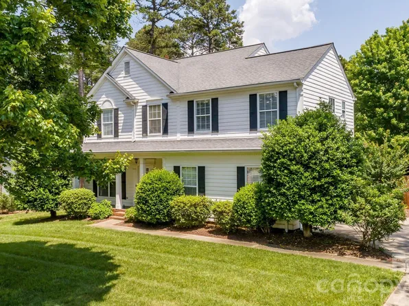 107 Monterey Dr, Mooresville, NC 28117