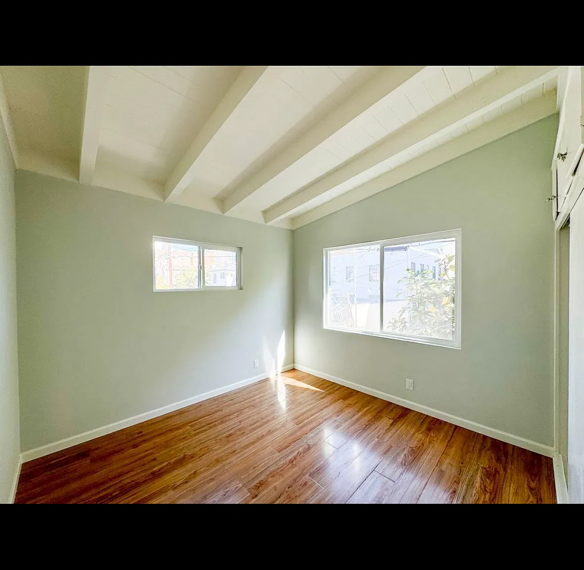 2 bed, 800 sqft, $1,000 — Photo 3