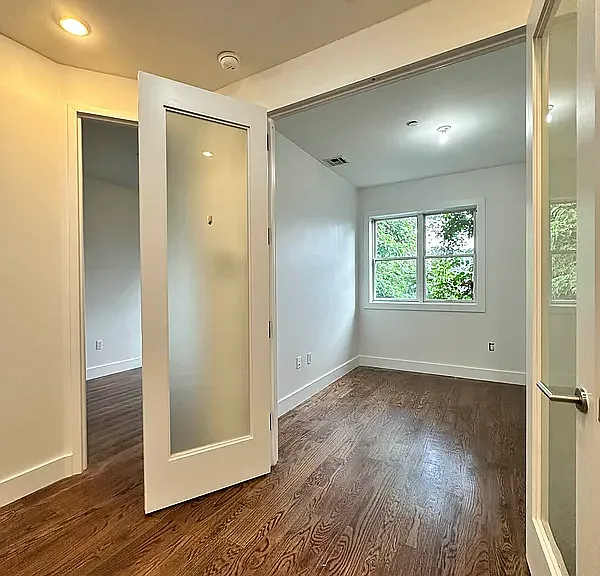 1072 Bergen St #4B — Photo 5