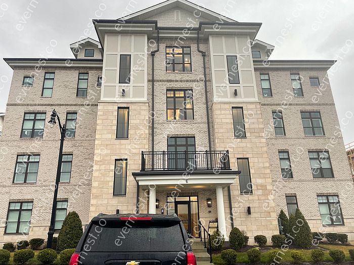 1st image of 1024 Club View Dr Unit 302