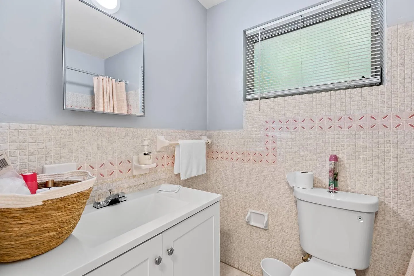1 bed, 1.0 bath, 524 sqft, $1,550 — Photo 1