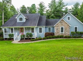 4044 Little River Rd, Hendersonville, NC 28739