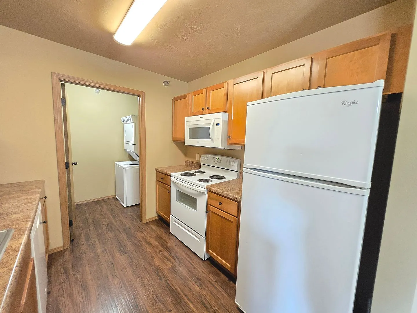 Sunrise Ii Apartments — Photo 3