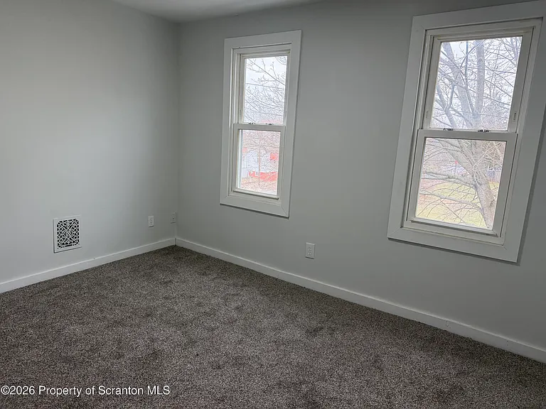 1154 Murray St — Photo 9