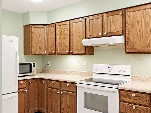 4th image of 1325 Branchlands Dr APT M
