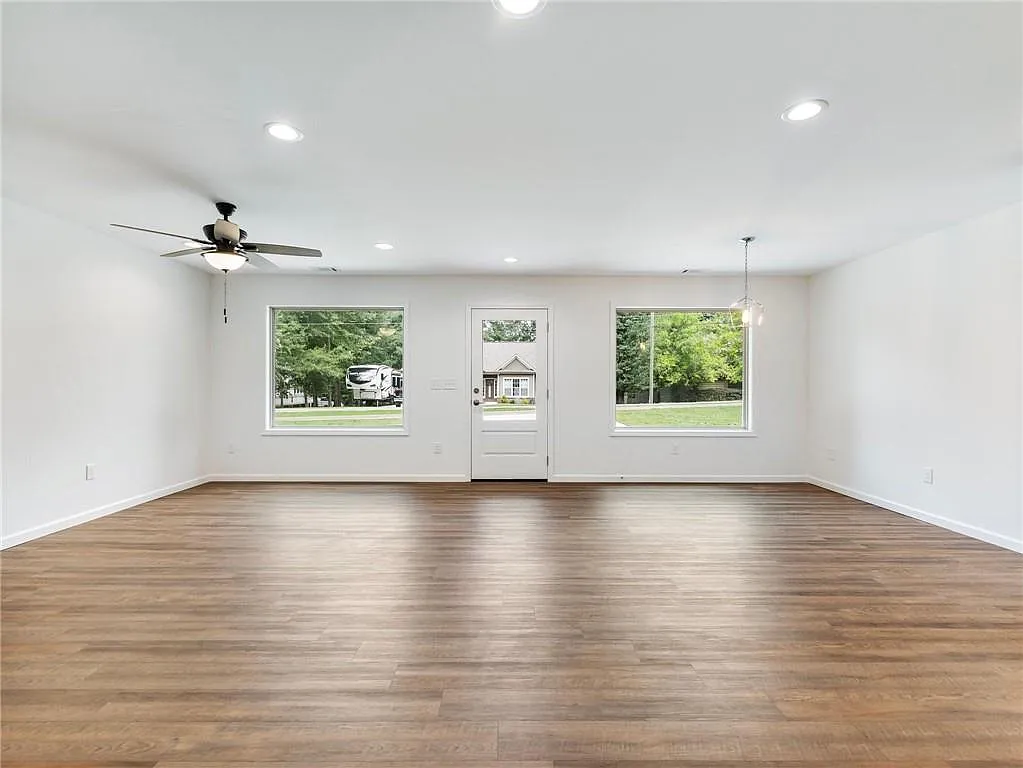 2 bed, 2.0 bath, 1008 sqft, $1,950 — Photo 4
