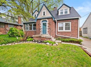 1919 38th St, Des Moines, IA 50310