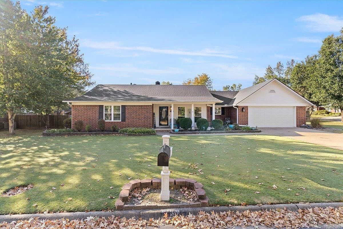 617 Fair Oaks Ln, Russellville, AR 72801 Zillow