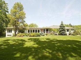 3030 Overridge Dr, Ann Arbor, MI 48104