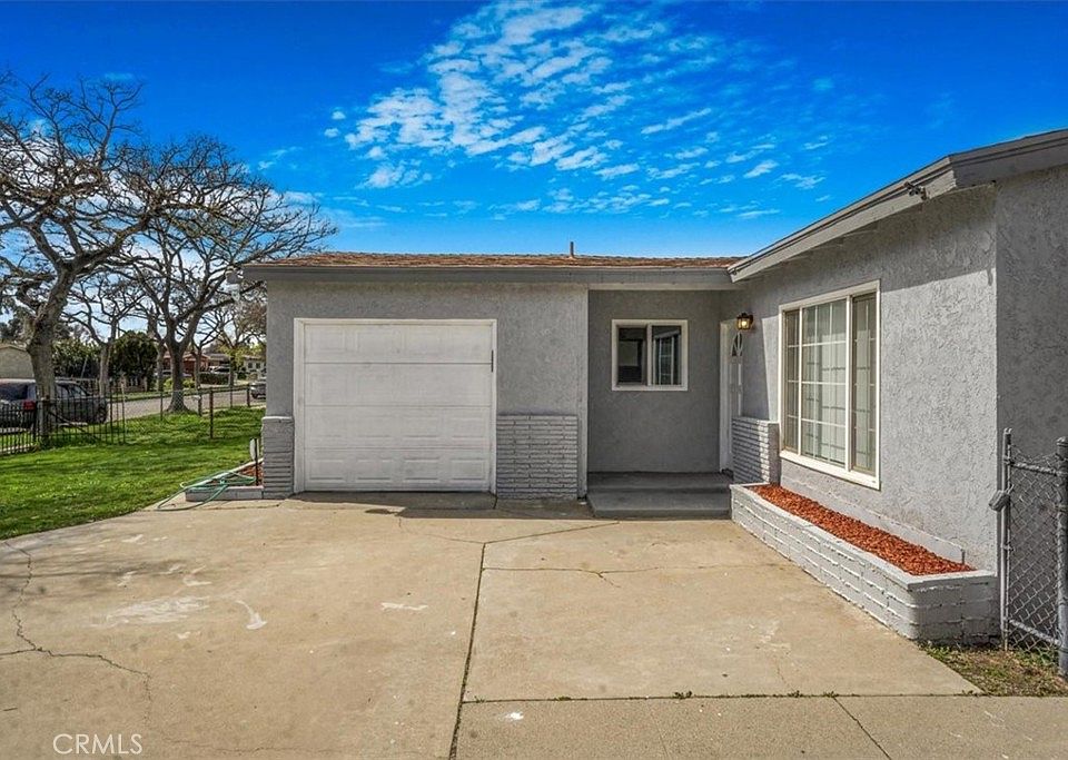 1st image of 1534 Magnolia Ave
