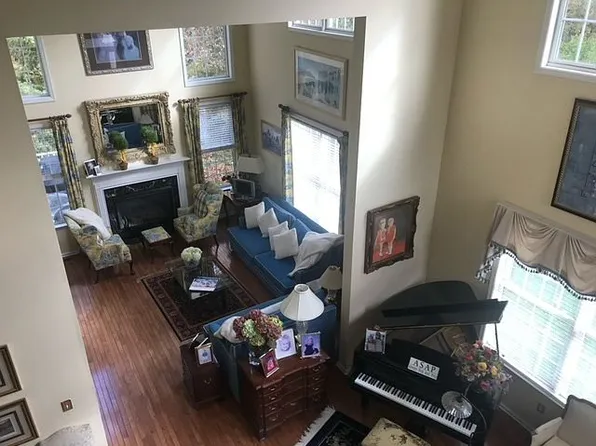 6 Brown Ct #79, Chester, NJ 07930