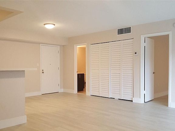 5th image of 8335 SW 72nd Ave APT 216D