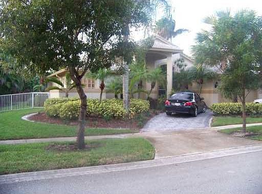 3rd image of 6354 NW 72nd Pl