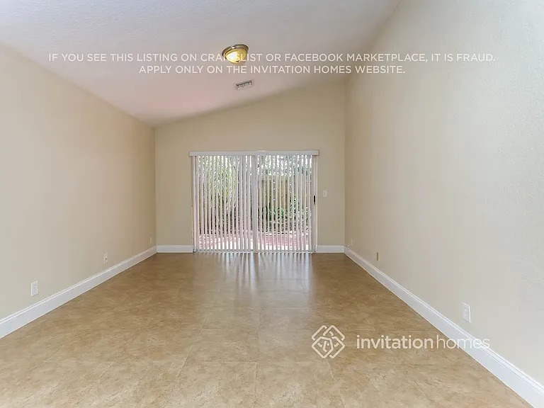 7201 Vaca Key Way — Photo 4