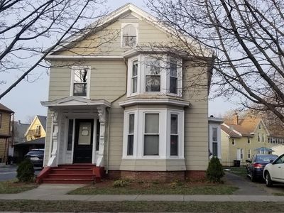 137 Springfield St, Chicopee, MA, 01013