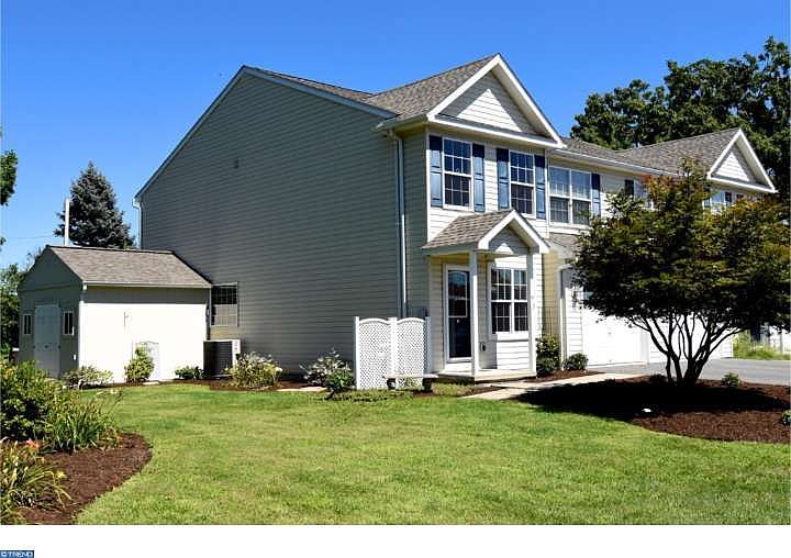 1st image of 73 Walters Ave