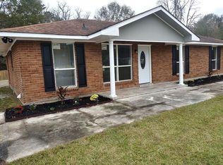 8410 Cody Dr, Baton Rouge, LA 70811